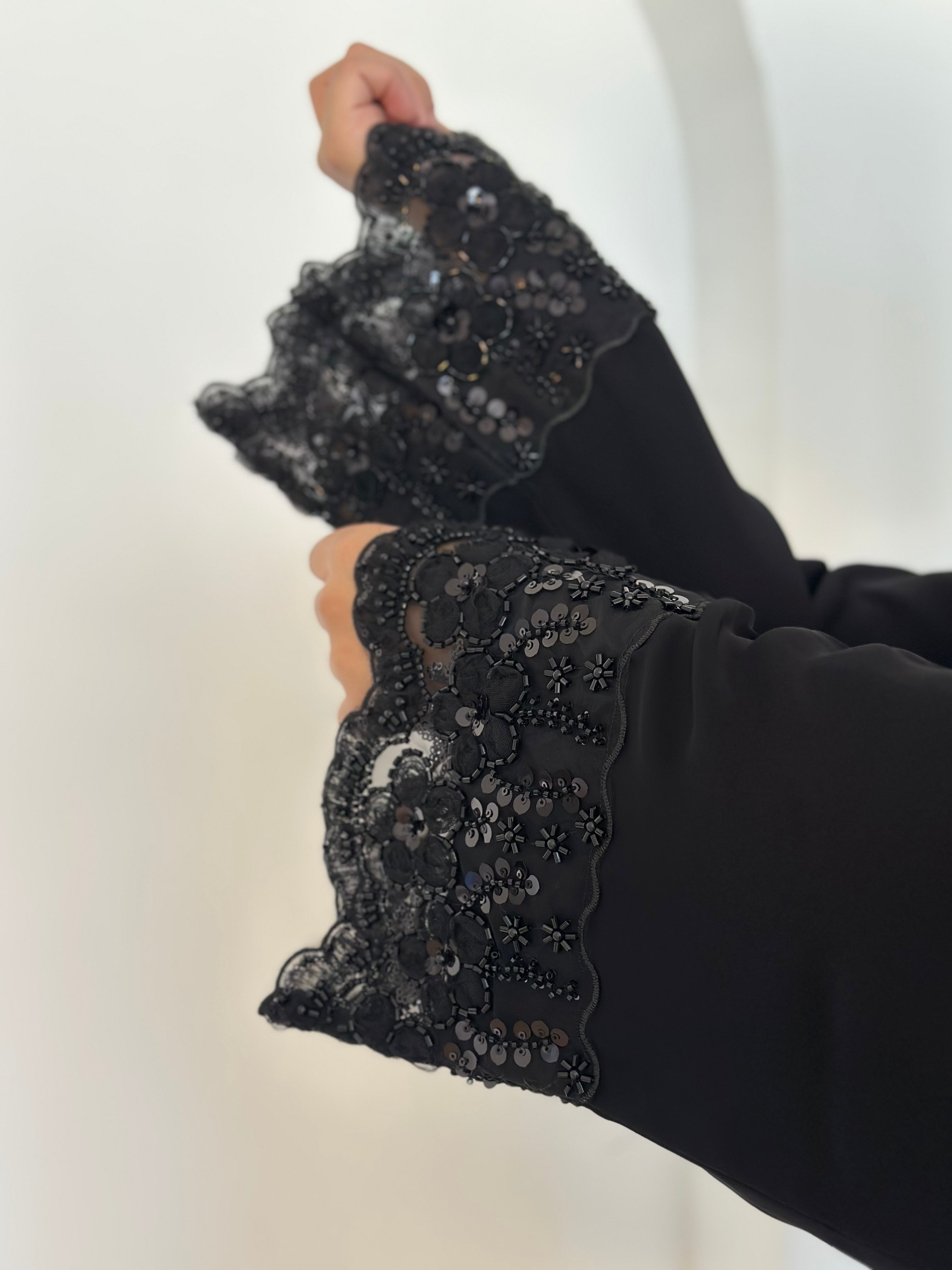 abaya LAYAL