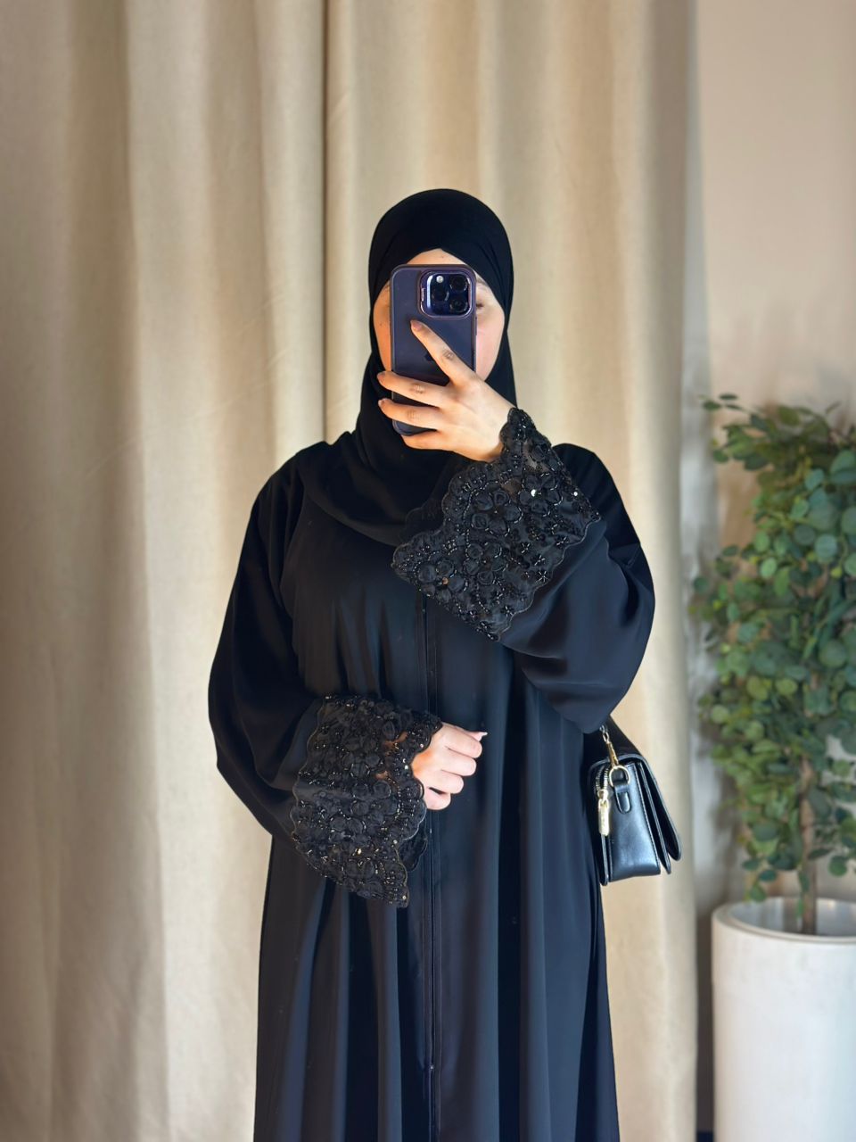 abaya LAYAL